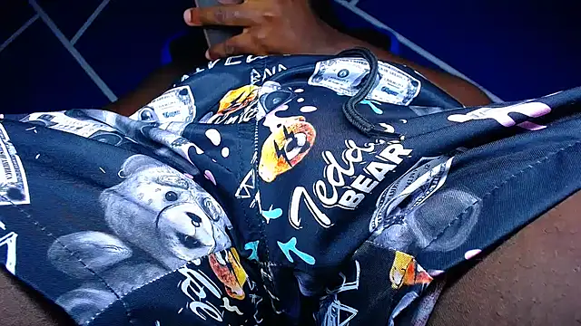 MAXJONES 2 online show from 10/09/25, 01:28