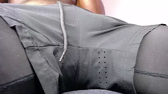 MAXJONES 2 online show from 04/09/26, 08:37