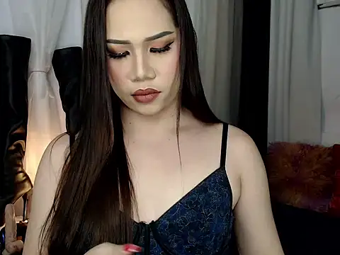 elise bloom69 online show from 10/31/25, 05:42