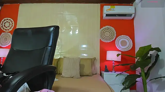 BarbieKano online show from 05/02/26, 12:05