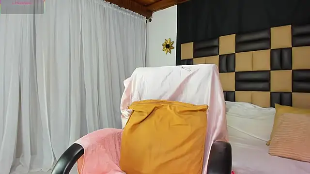 BarbieKano online show from 10/17/25, 11:50