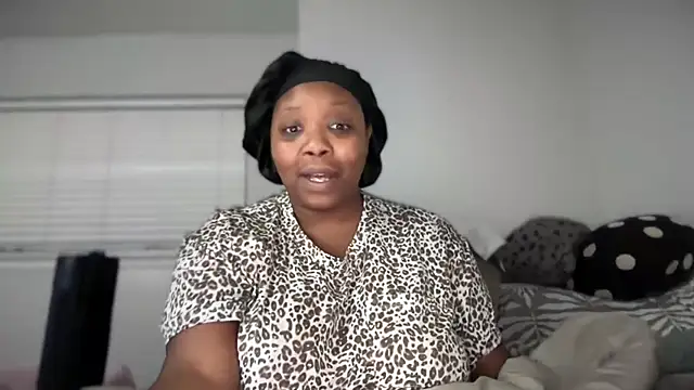 NikkiNoelanii online show from 02/18/26, 04:21