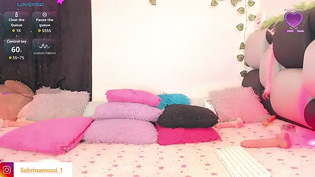 sabrinamossii online show from 06/12/26, 08:17