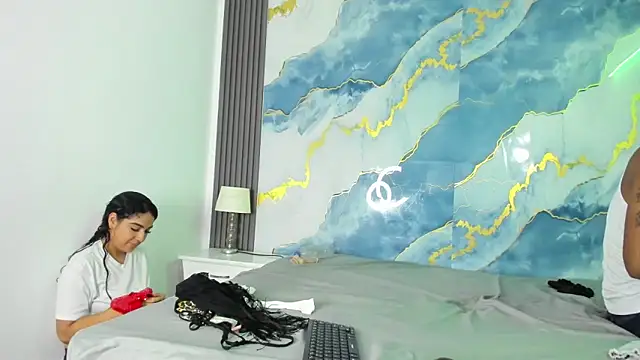 Snapshot of Kylieandjhonny chatting on 09/11/25, 03:06 Kylieandjhonny online show from 09/11/25, 03:06