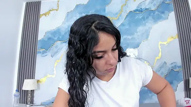 Kylieandjhonny online show from 11/14/25, 07:28