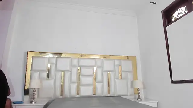 Snapshot of Kylieandjhonny chatting on 03/08/25, 06:47 Kylieandjhonny online show from 03/08/25, 06:47