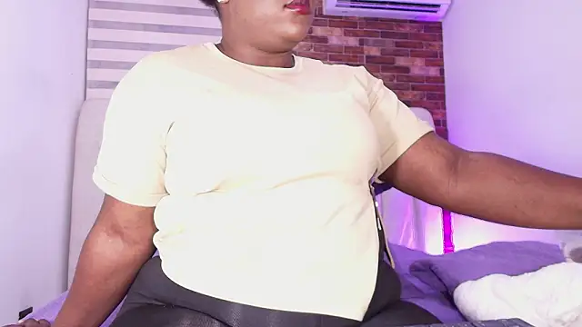  ebony-queen  online show from 03/25/26, 03:06