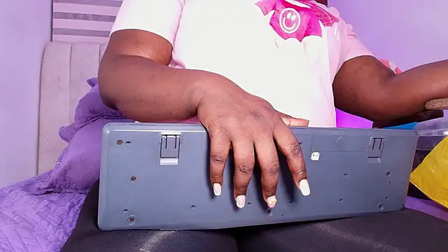  ebony-queen  online show from 03/28/26, 03:07