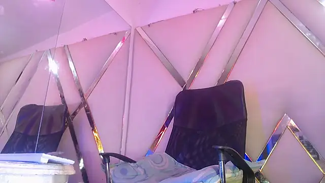 StefyFerrer online show from 11/30/25, 09:48