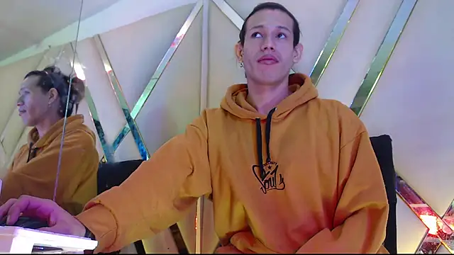 StefyFerrer online show from 10/26/25, 02:34