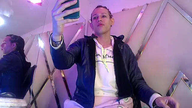 StefyFerrer online show from 11/30/25, 02:01