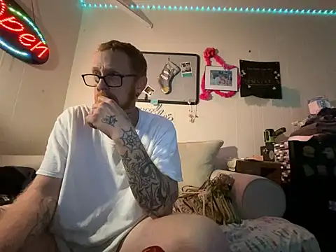 Snapshot of WhiteChocalate_69 chatting on 03/02/25, 10:47 WhiteChocalate 69 online show from 03/02/25, 10:47