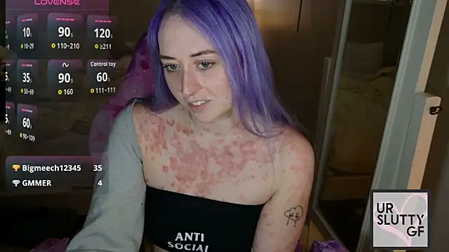 ursluttygf online show from 04/17/26, 06:44
