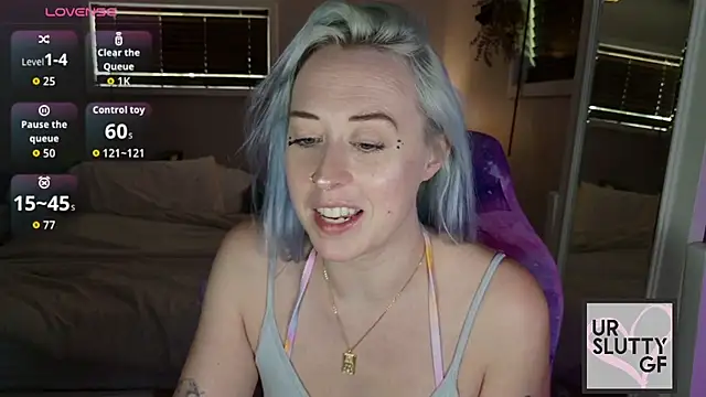 ursluttygf online show from 06/19/26, 04:24