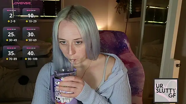 ursluttygf online show from 06/18/26, 10:37