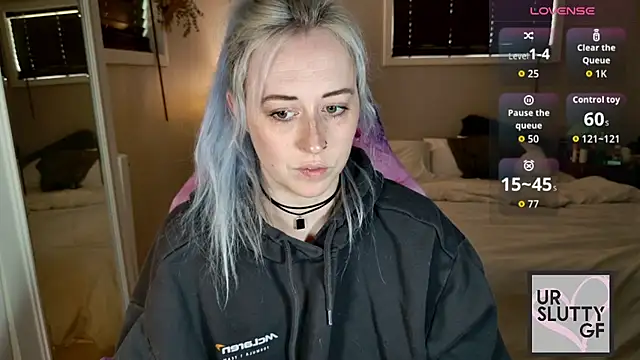 ursluttygf online show from 06/26/26, 04:57
