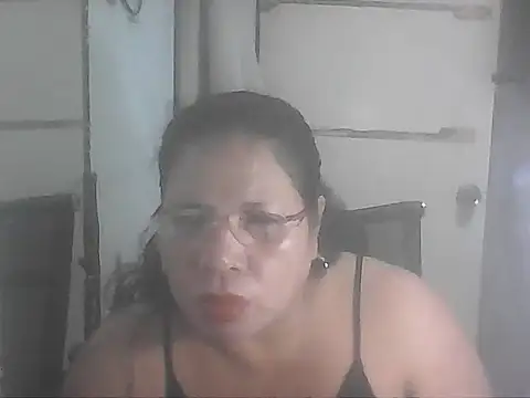 hotwet mama4uxx online show from 10/10/25, 02:07