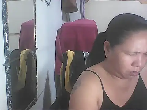 hotwet mama4uxx online show from 02/03/26, 11:26