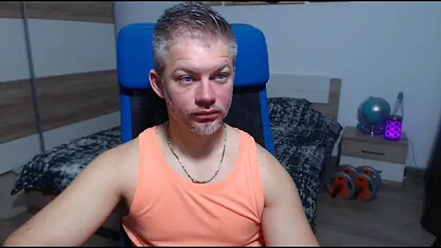 RobbyShawz online show from 11/05/25, 05:10