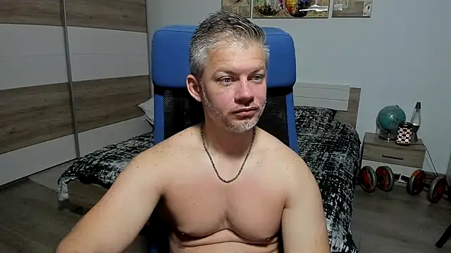 Snapshot of RobbyShawz chatting on 06/27/26, 04:29 RobbyShawz online show from 06/27/26, 04:29
