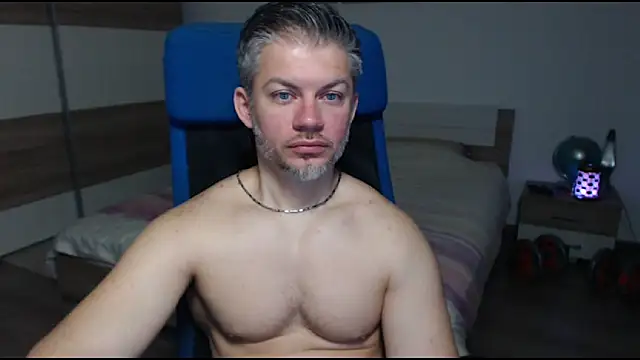 RobbyShawz online show from 03/22/25, 05:17