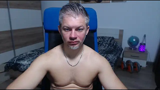 RobbyShawz online show from 11/12/25, 07:45