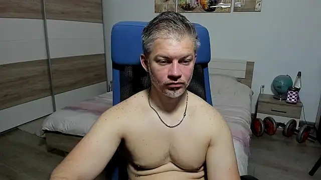 Snapshot of RobbyShawz chatting on 06/02/26, 04:45 RobbyShawz online show from 06/02/26, 04:45
