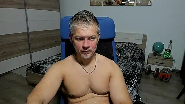 Snapshot of RobbyShawz chatting on 07/13/26, 04:12 RobbyShawz online show from 07/13/26, 04:12