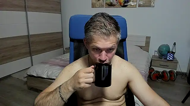Snapshot of RobbyShawz chatting on 06/05/26, 03:55 RobbyShawz online show from 06/05/26, 03:55