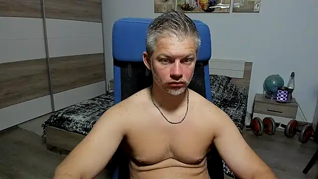Snapshot of RobbyShawz chatting on 07/02/26, 04:18 RobbyShawz online show from 07/02/26, 04:18