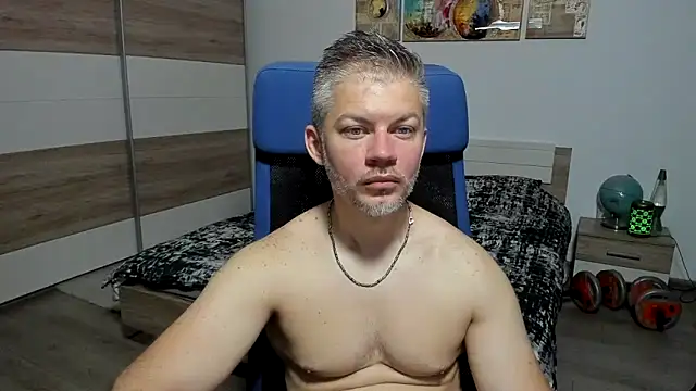 Snapshot of RobbyShawz chatting on 06/22/26, 04:53 RobbyShawz online show from 06/22/26, 04:53