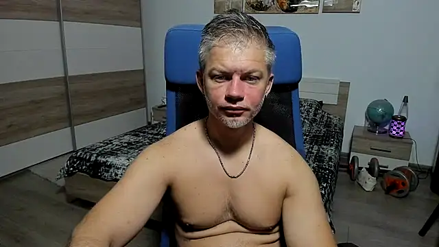 Snapshot of RobbyShawz chatting on 07/09/26, 04:13 RobbyShawz online show from 07/09/26, 04:13