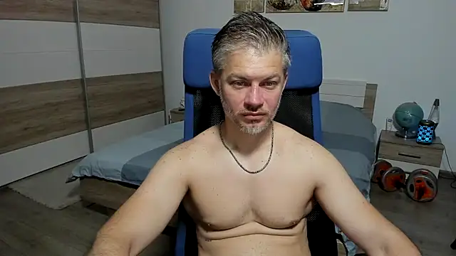 Snapshot of RobbyShawz chatting on 06/11/26, 03:47 RobbyShawz online show from 06/11/26, 03:47