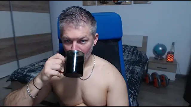 RobbyShawz online show from 11/09/25, 05:44