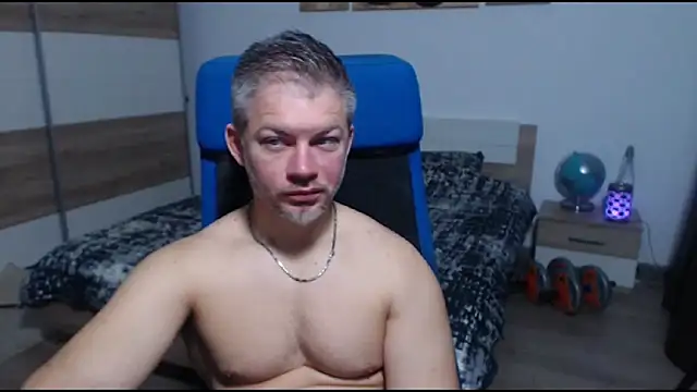 RobbyShawz online show from 11/11/25, 05:46