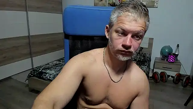 Snapshot of RobbyShawz chatting on 07/03/26, 04:19 RobbyShawz online show from 07/03/26, 04:19