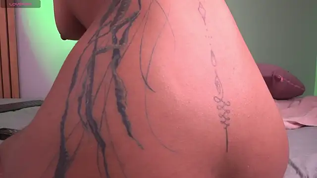 mia-reeves online show from 04/07/26, 02:52