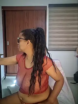 Natashariley1 online show from 02/08/26, 08:17