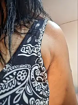 Natashariley1 online show from 12/02/24, 07:22