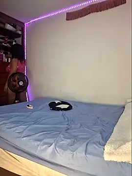 Natashariley1 online show from 12/12/24, 12:22