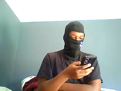 Snapshot of TitularAdaption chatting on 12/02/25, 08:05 TitularAdaption online show from 12/02/25, 08:05