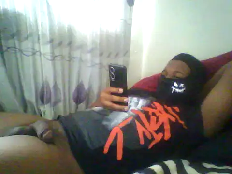 Snapshot of TitularAdaption chatting on 12/19/25, 07:11 TitularAdaption online show from 12/19/25, 07:11