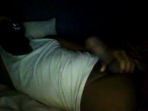 Snapshot of TitularAdaption chatting on 10/04/25, 03:41 TitularAdaption online show from 10/04/25, 03:41