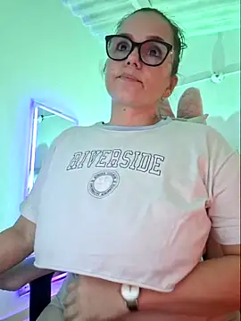 MariaPau 83 online show from 11/08/25, 12:25