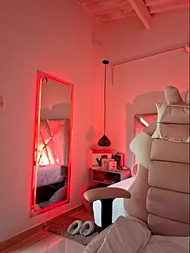 MariaPau 83 online show from 11/18/25, 05:27