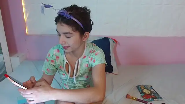 Sweetcristin online show from 04/13/26, 01:31