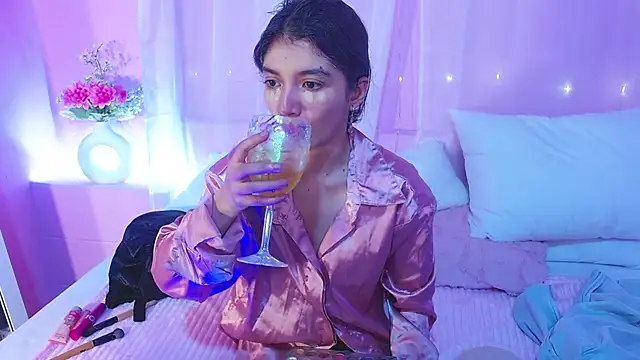 Sweetcristin online show from 05/13/26, 12:28