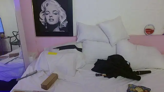 Sweetcristin online show from 05/02/26, 12:38