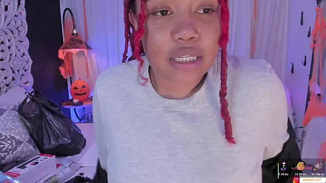pamela doll3 online show from 10/31/25, 03:58