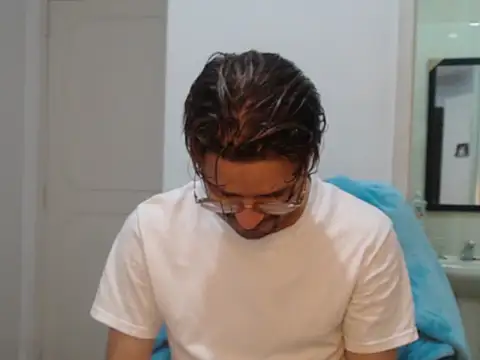 Snapshot of peterannaud chatting on 09/27/25, 12:44 peterannaud online show from 09/27/25, 12:44